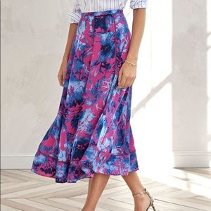 Banana Republic Size 6 Long Floral Skirt